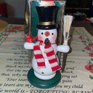 German Weihnachtszeit Snowman Smoker!